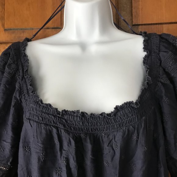 Old Navy Pullover Navy Blue Tiered Dress w/Scattered Embroidered Flowers Large - Picture 3 of 14